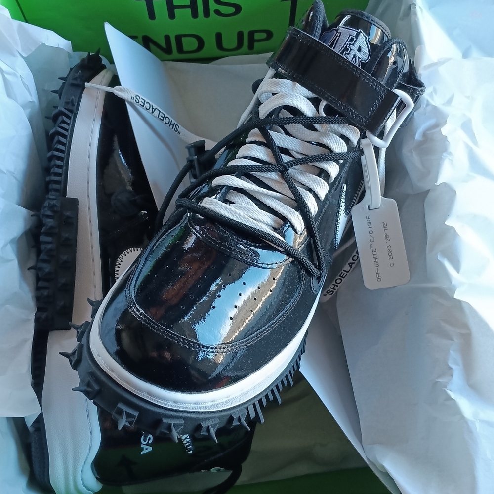 Off White - Picture 6 of 6